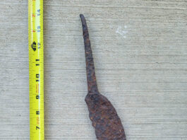 Help us identify Item No. 1296 Item No. 1296